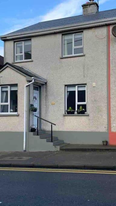 Bumblebee Cottage Donegal Town Exterior foto